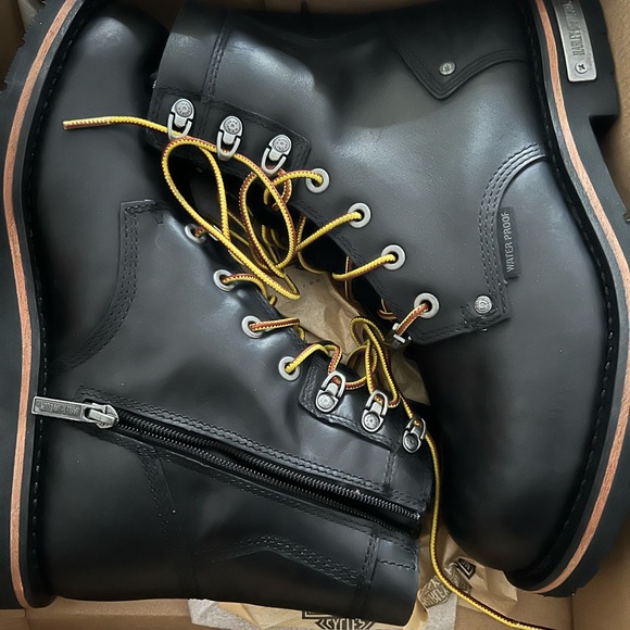 Harley-Davidson Men\'s Black and Brown Leather Boots